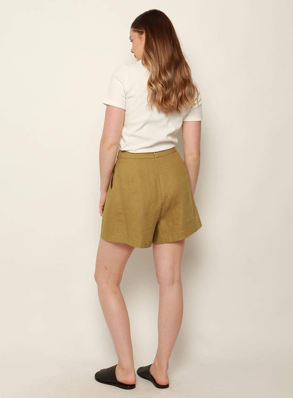 Audrey Linen Short-GREEN