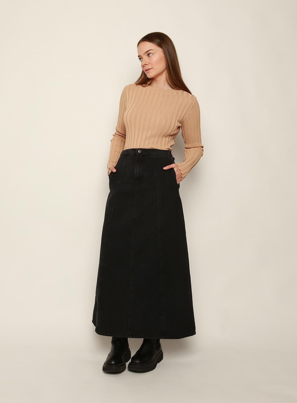 Stassy Midi Skirt-Black