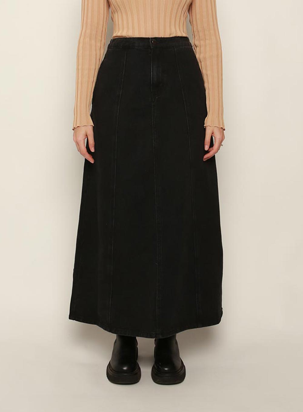 Stassy Midi Skirt-Black